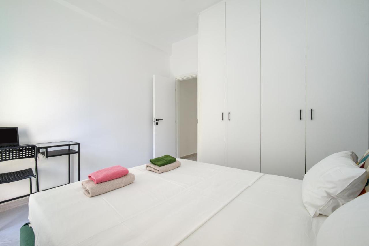 Majestic Flat With Huge Terrace In The City Center Atena Exterior foto